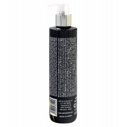 Anti-Dandruff Shampoo. Scalp and anti-dandruff hair treatment