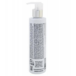 Hair Mask with Organic Hemp Oil, providing Detox effect