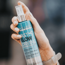 Spray de secado rápido Fast Blow Drying. Acelera el secado del pelo
