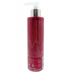 Smoothing fixation Dinamic Cream, with a natural and soft finish